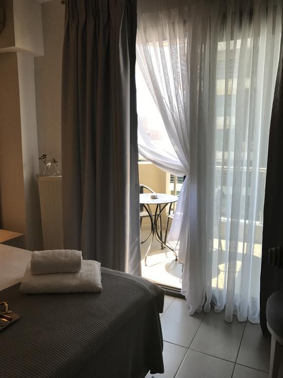 Lion Apartment Port Thessaloniki Buitenkant foto