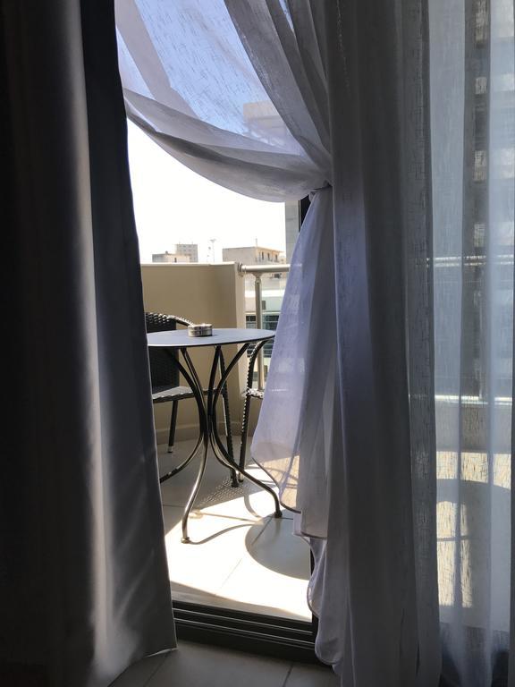 Lion Apartment Port Thessaloniki Buitenkant foto