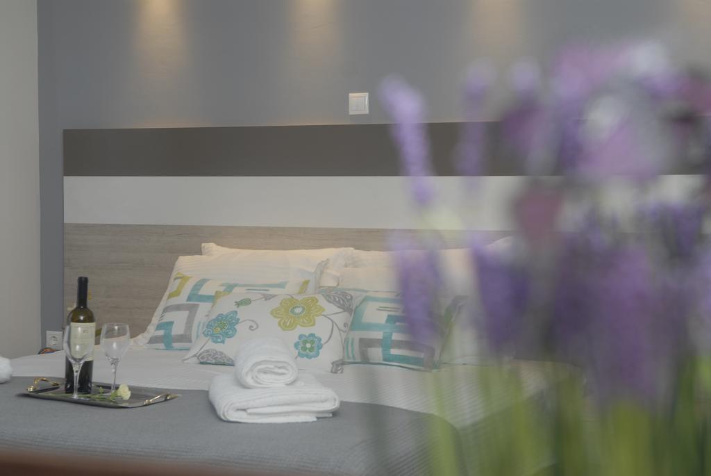 Lion Apartment Port Thessaloniki Buitenkant foto