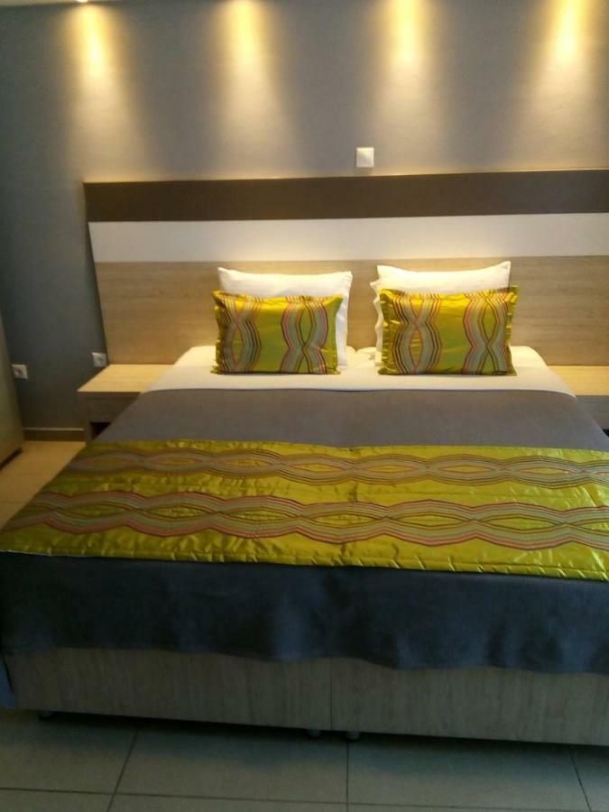 Lion Apartment Port Thessaloniki Buitenkant foto