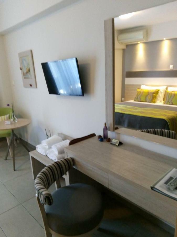 Lion Apartment Port Thessaloniki Buitenkant foto